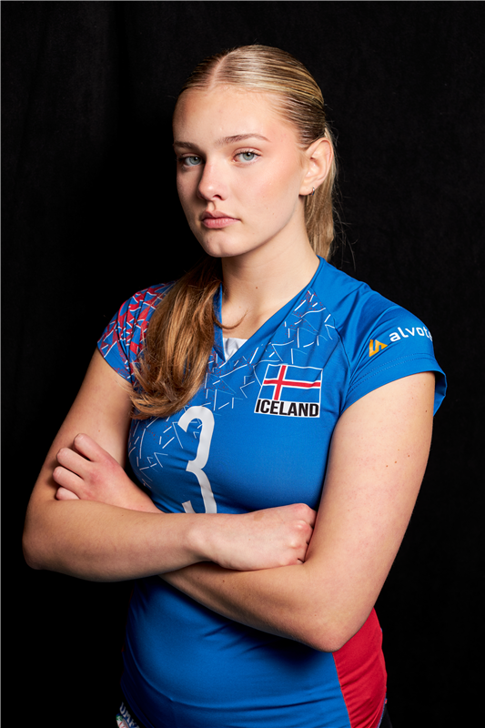 JÚLÍUSDÓTTIR Emilía Dís