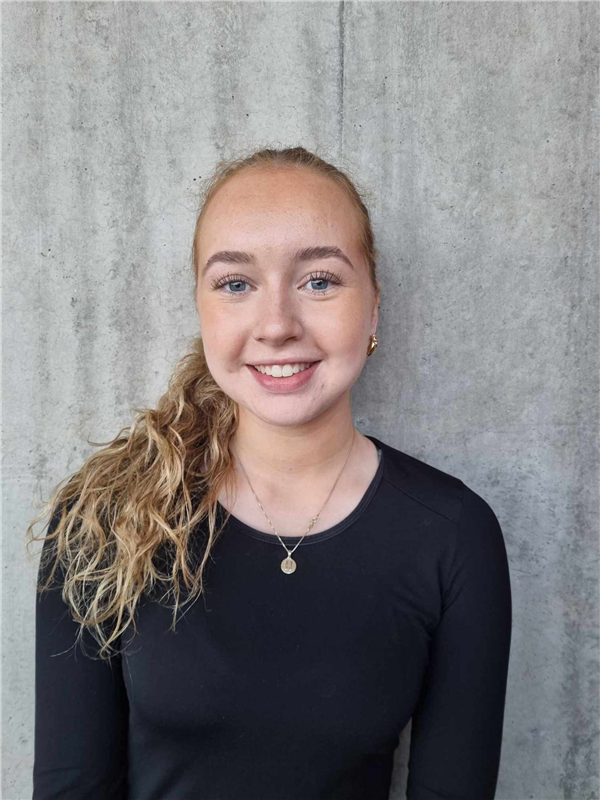 SIGURJÓNSDÓTTIR Halla Marín