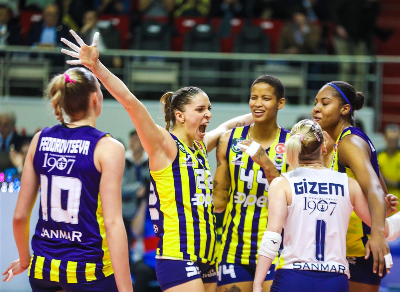 CLVW 83 Fenerbahce Opet ISTANBUL v A. Carraro Imoco CONEGLIANO