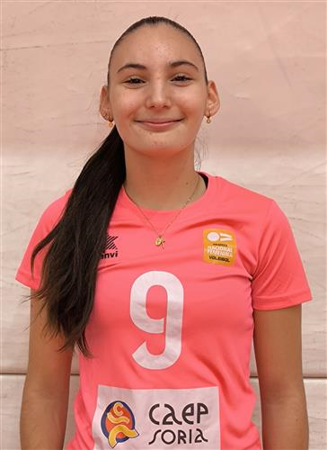 BELAUNZARAN CARUSSO Camila