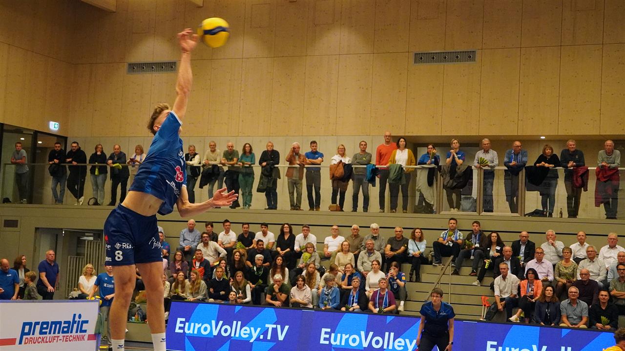 CCM 12, Lindaren Volley AMRISWIL v Radnicki KRAGUJEVAC