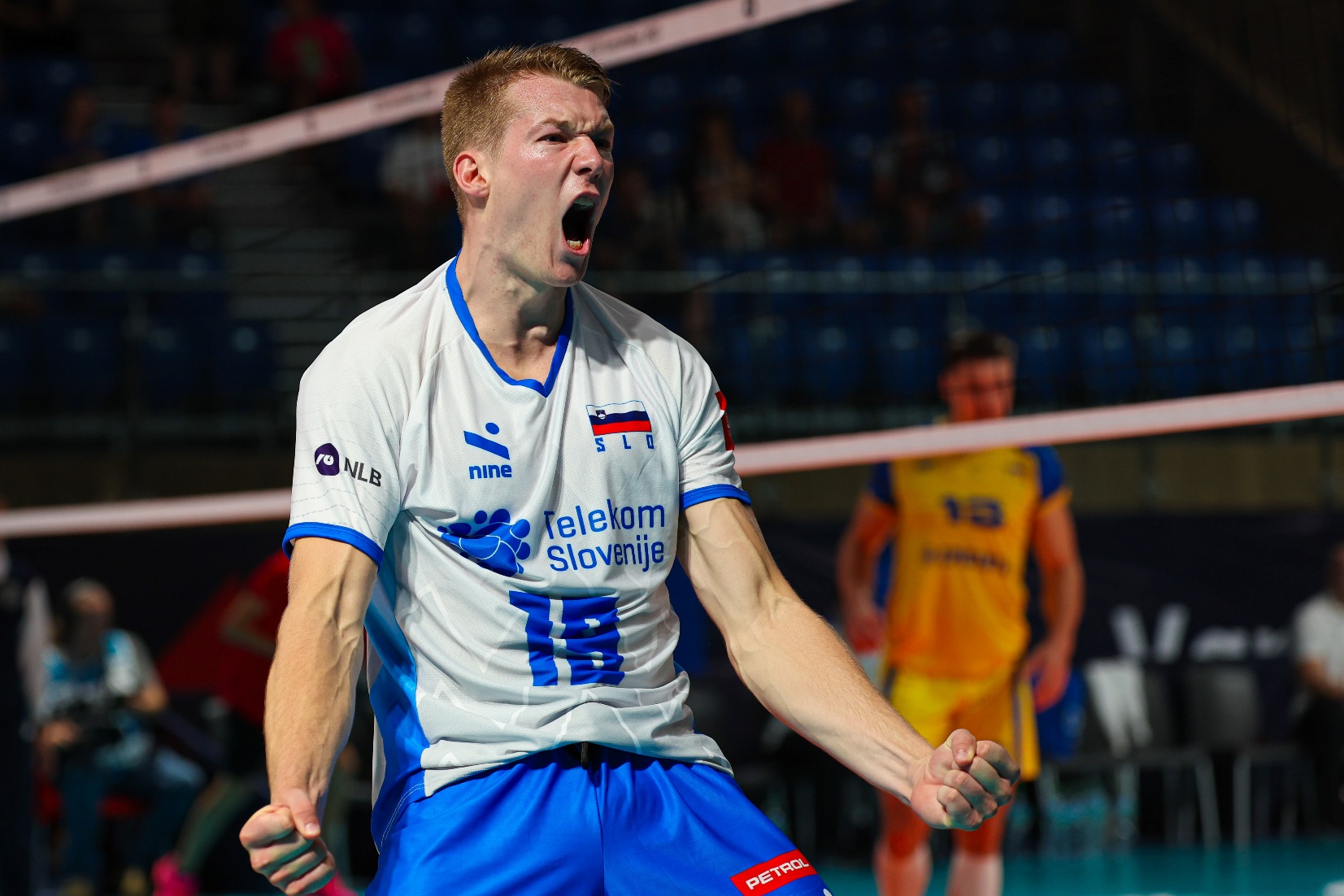 Four Teams Chasing Their Second Wins In Tight Pool B | EuroVolley