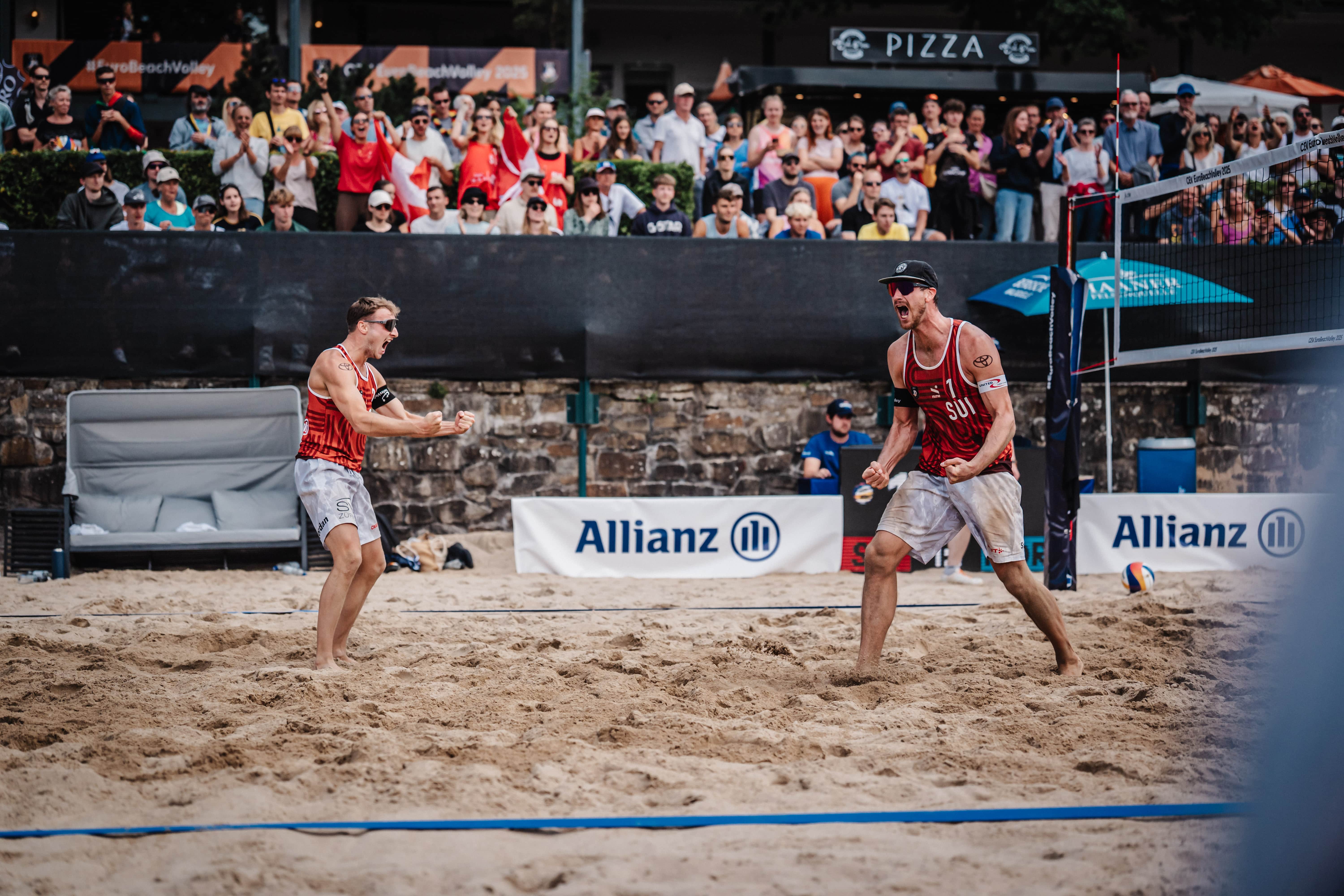 Jordan and Heidrich celebrate their opening-match victory in Düsseldorf