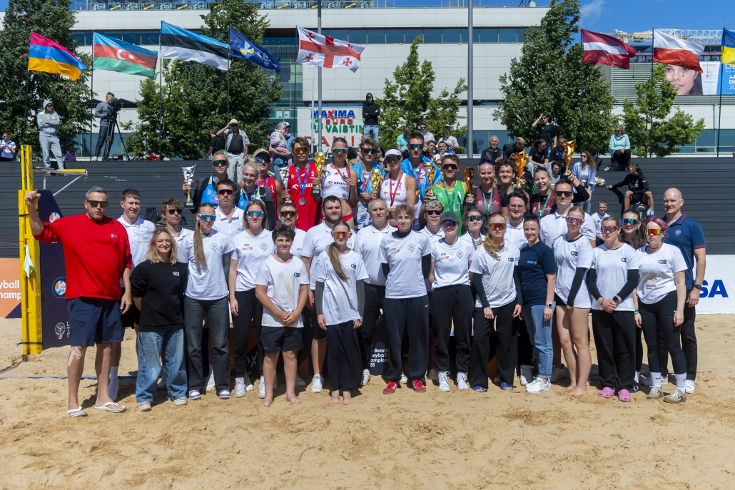 Medallists from the EEVZA zonal qualifier in Vilnius, Lithuania