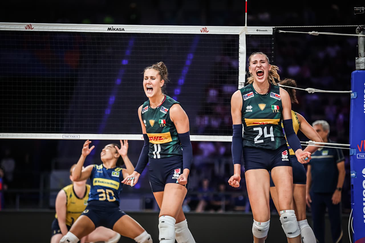 Paola Egonu celebrating her MVP award at the VNL