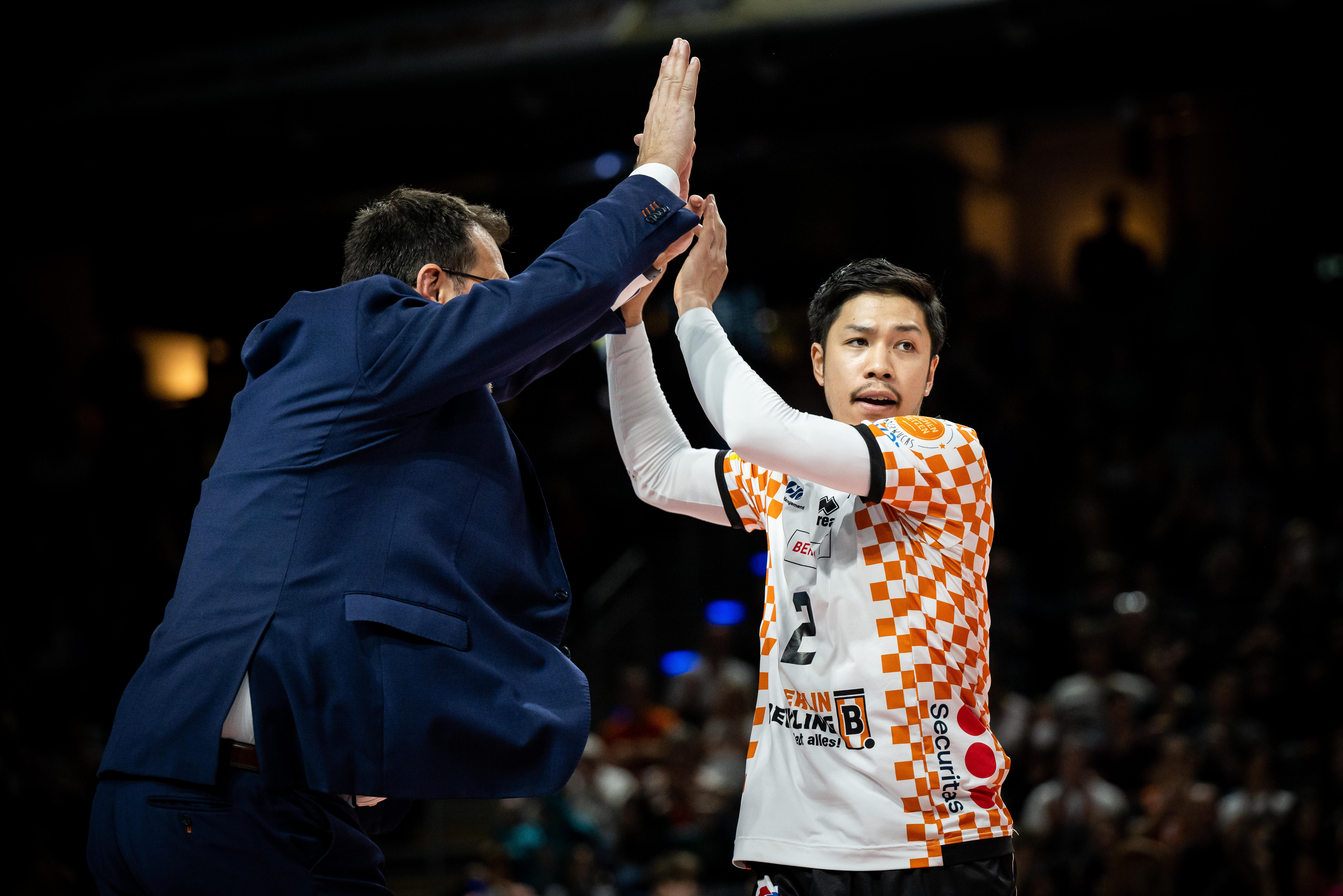 Harford Tech Volleyball スタジャン Harford Tech Volleyball スタジャン