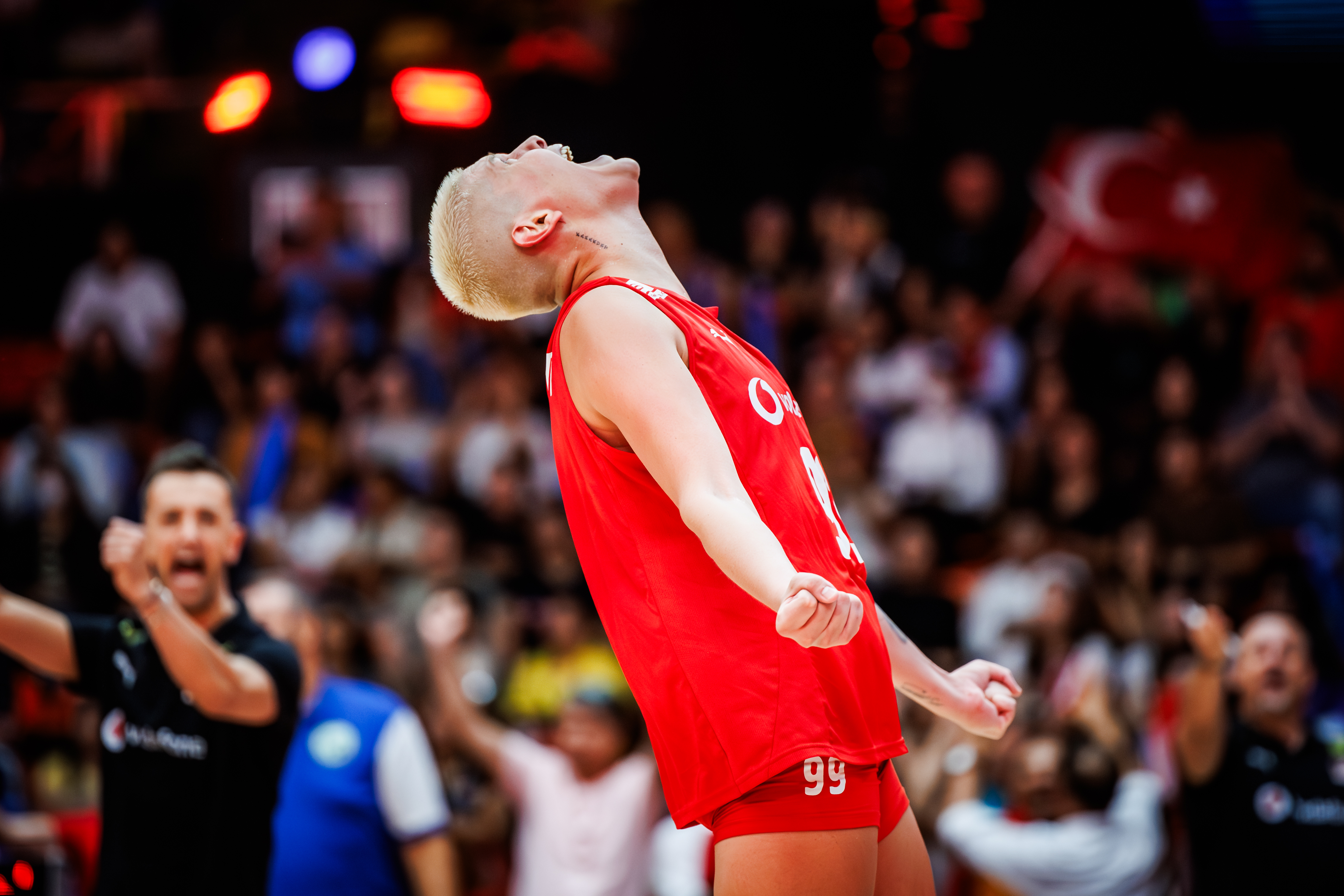 Turkish players celebrating a point