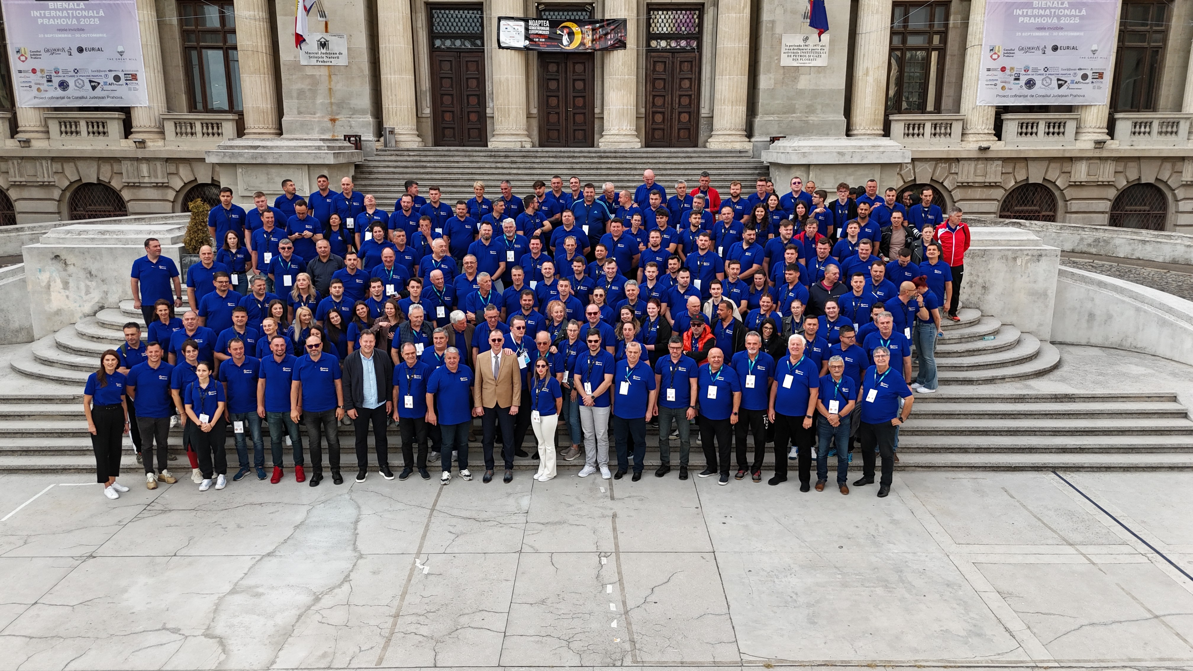 Group photo of Romanian volleyball referees and supervisors