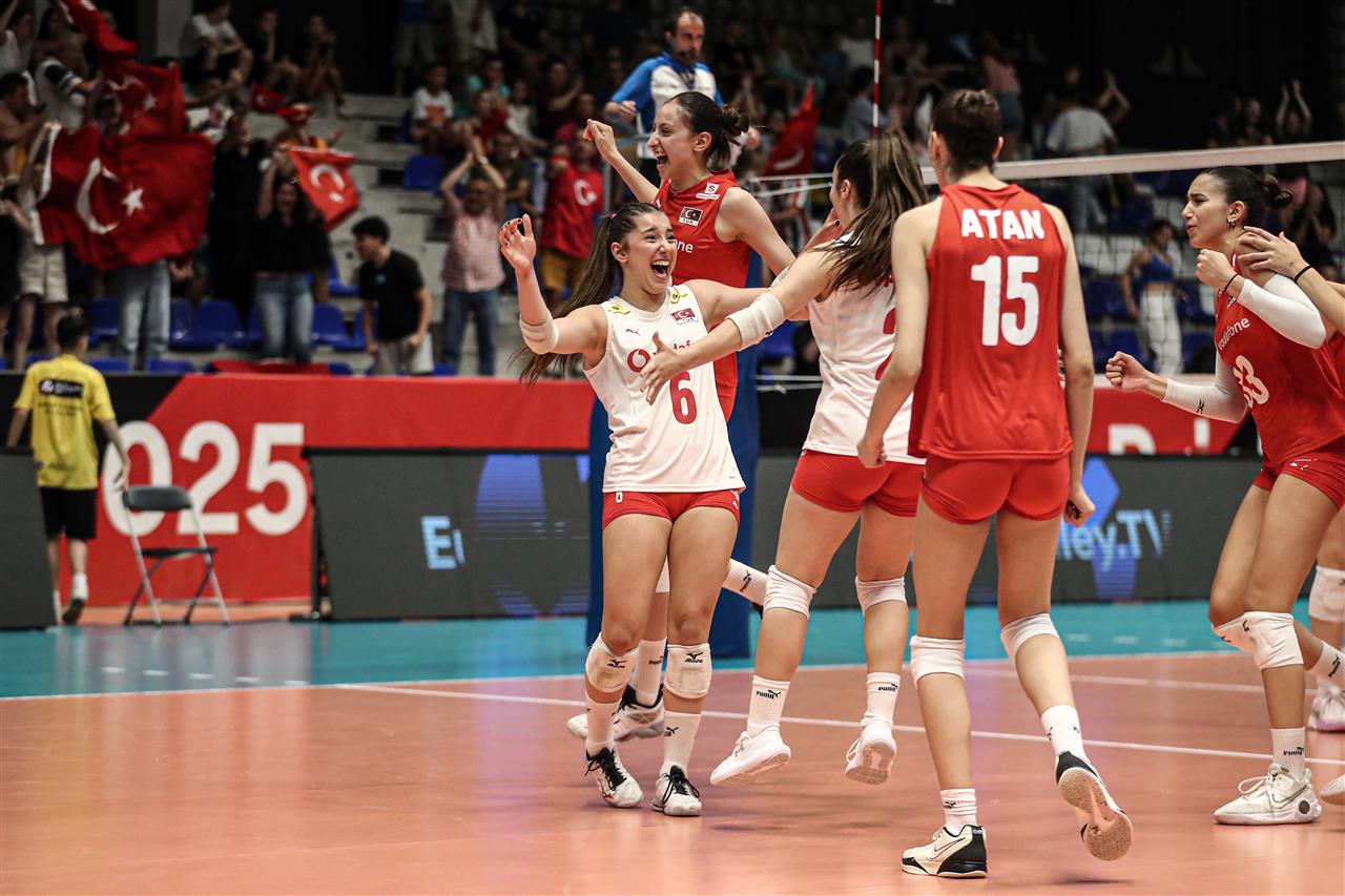 Türkiye were the winners of another five-setter on Sunday in Prishtina
