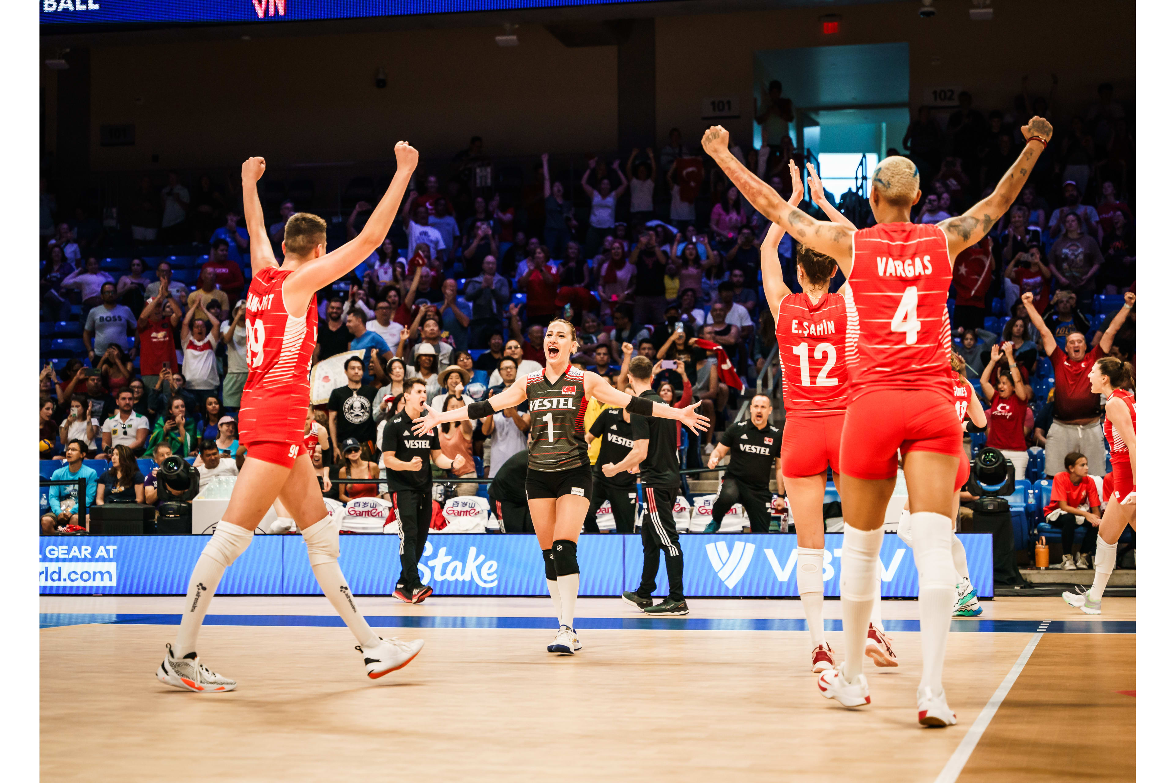 Eight European teams to challenge for the title at the 2024 FIVB