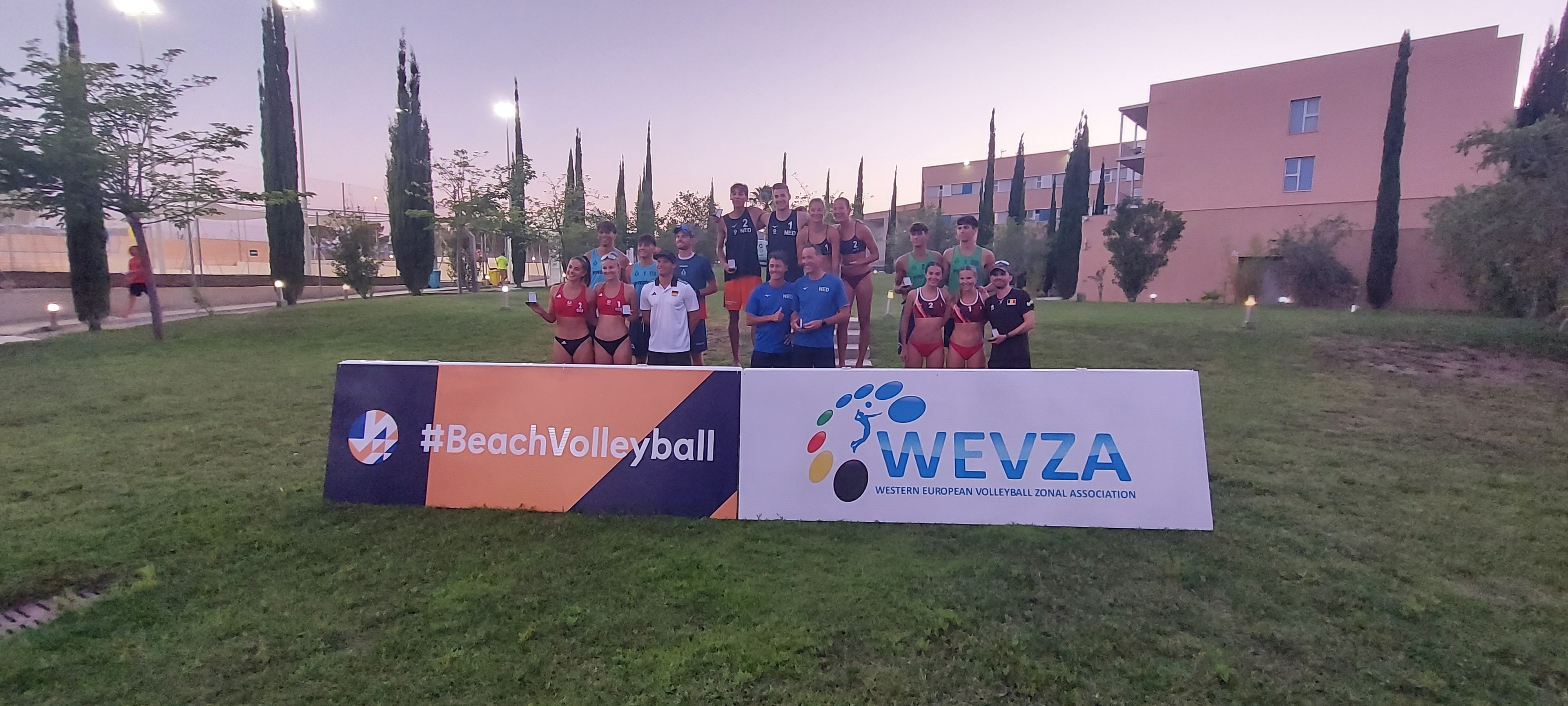 All medallists from the WEVZA U20 event held in Lorca