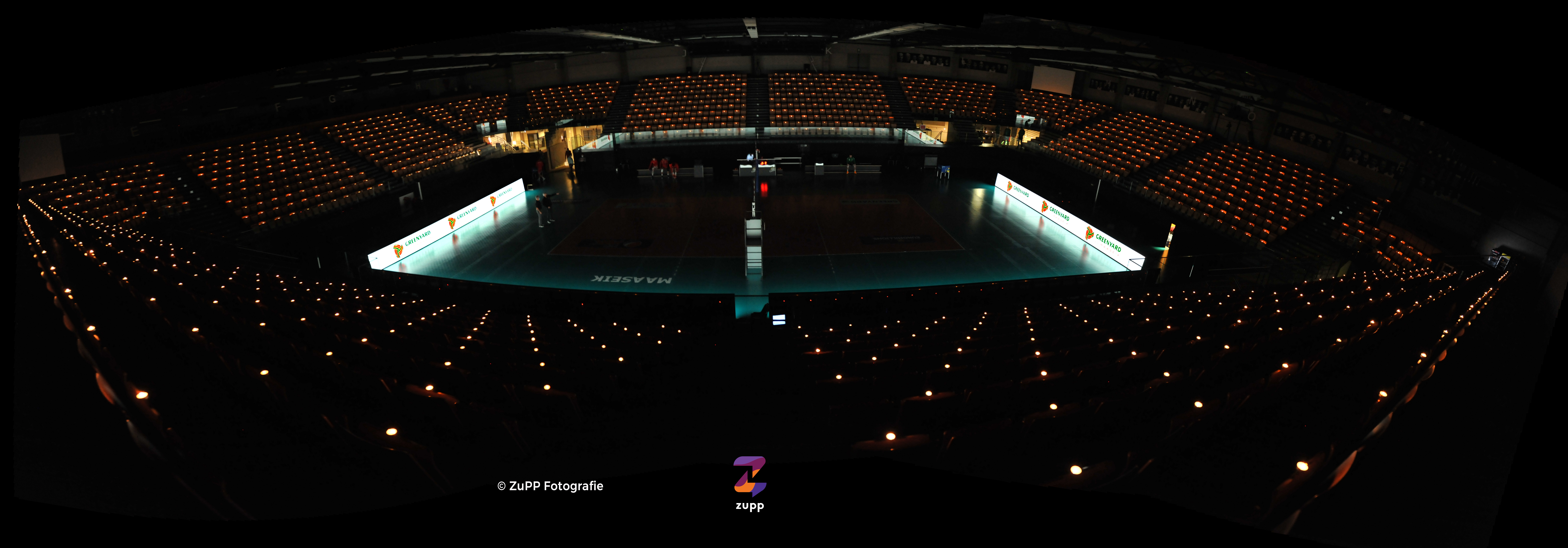 MAASEIK Sends Rays Of Hope With 2 600 Candles Placed On Stands Of maaseik-sends-rays-of-hope-with-2-600-candles-placed-on-stands-of