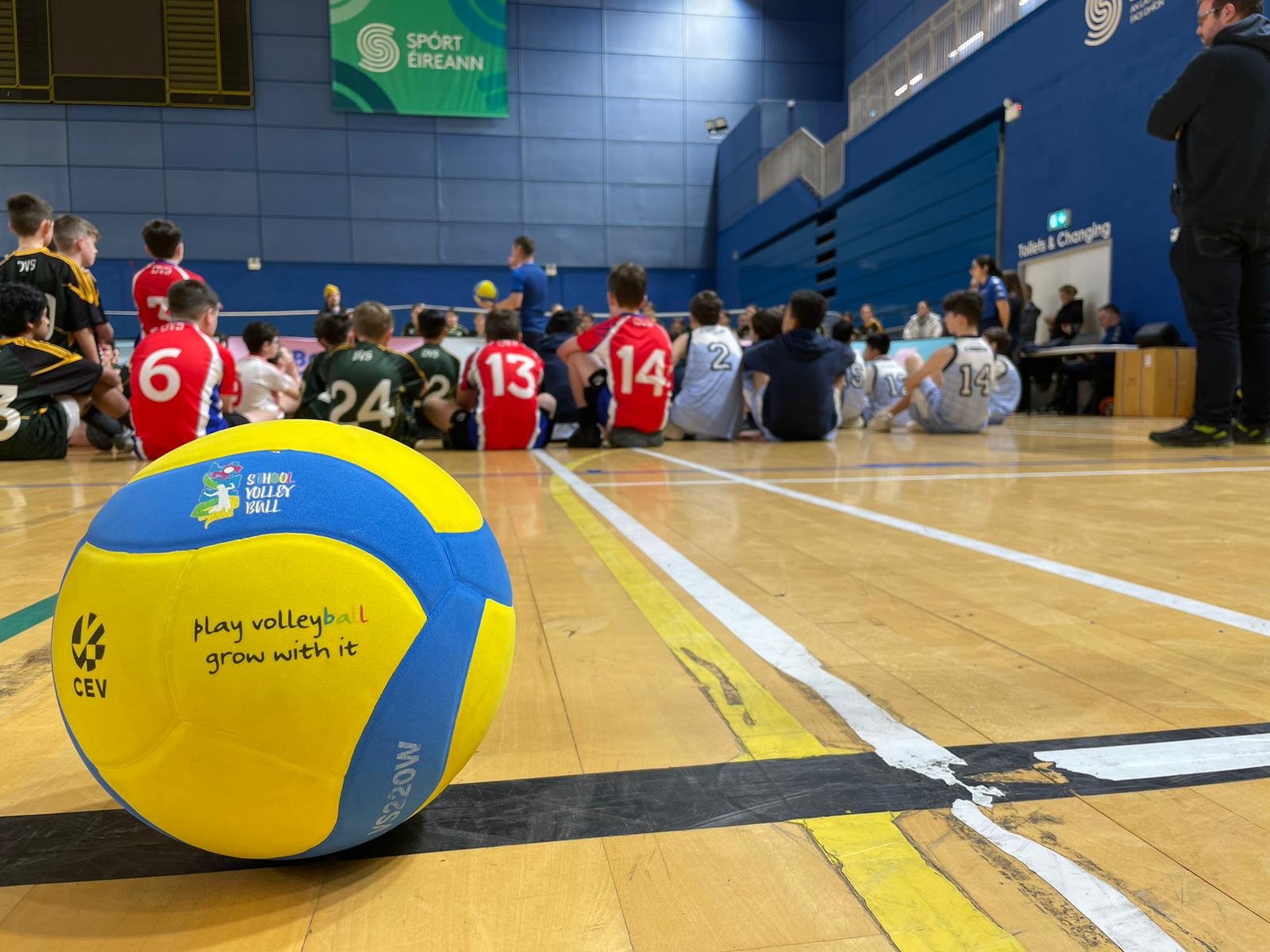 Hundreds of kids join fun Volleyball blitzes in Ireland InsideCEV