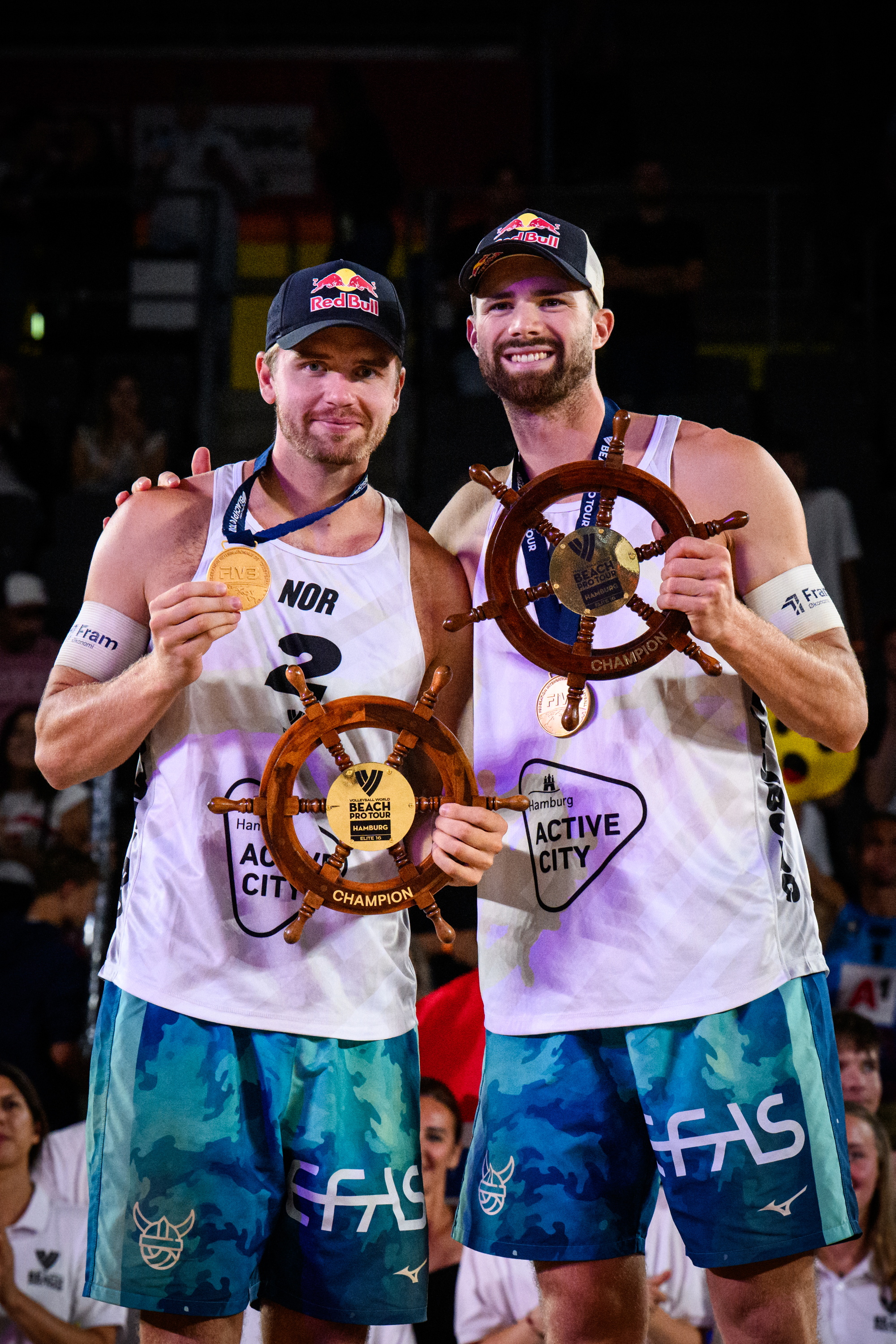 Anders Mol and Christian Sørum celebrating their victory in Hamburg