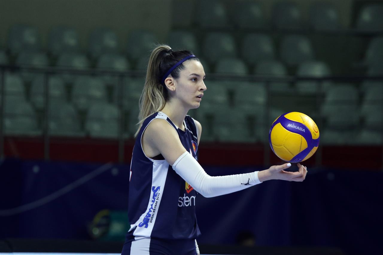 The Next Big Thing In Volleyball: Alexia Căruțașu | CEV