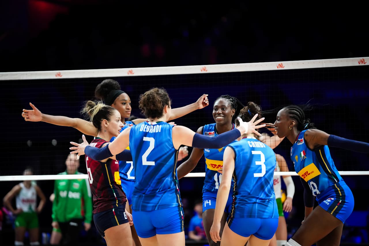 Volleyball action during VNL match