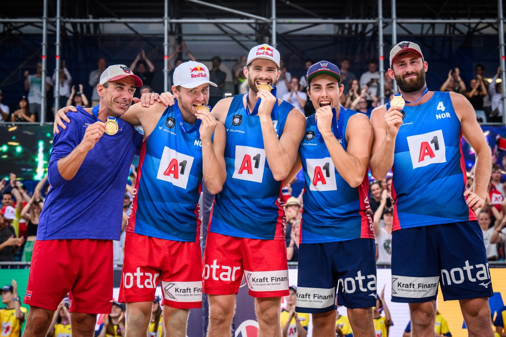 Jetmund Berntsen celebrating with the Norwegian team at the Nations Cup