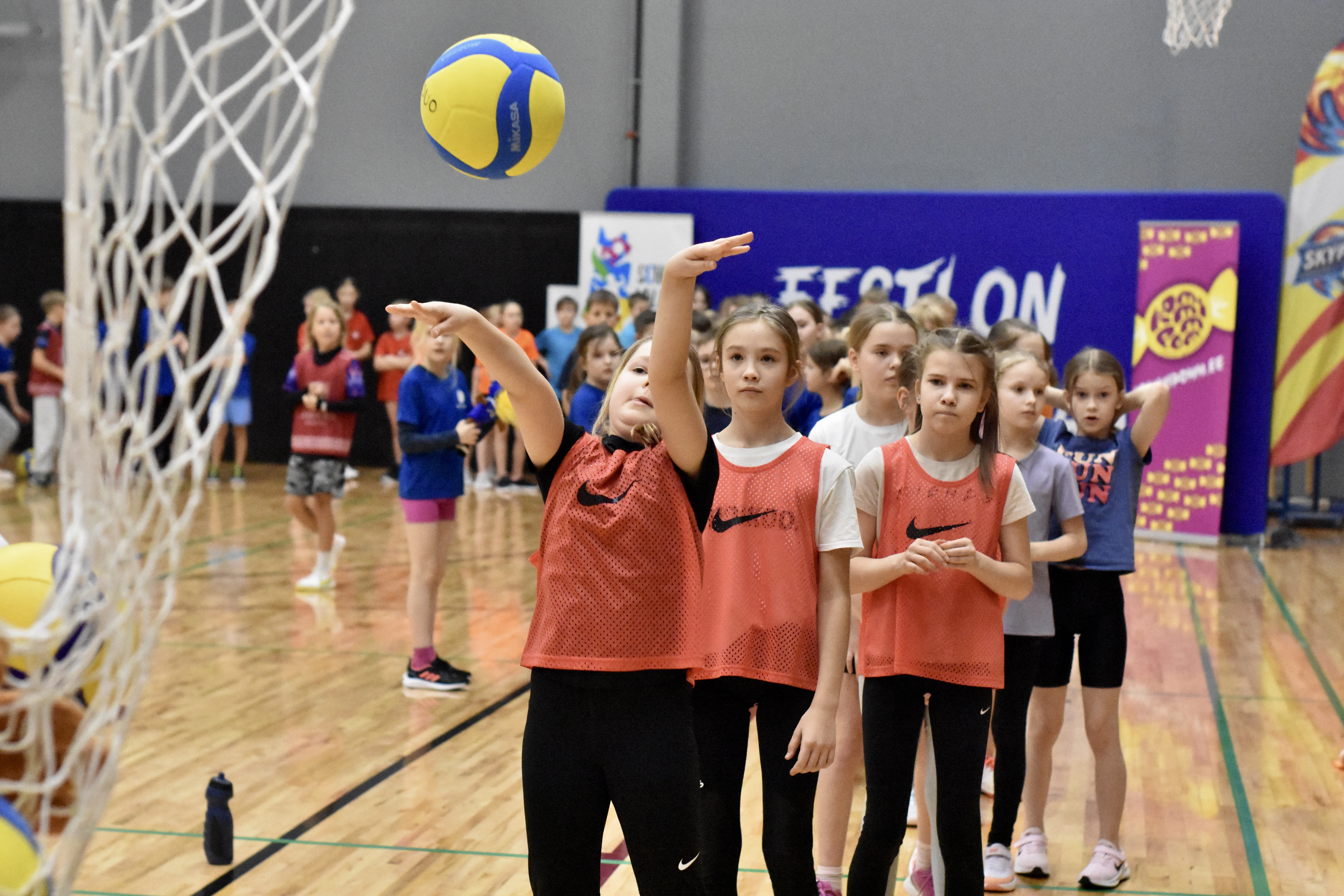 350 kids join ‘Volleyball Day’ in Estonia InsideCEV