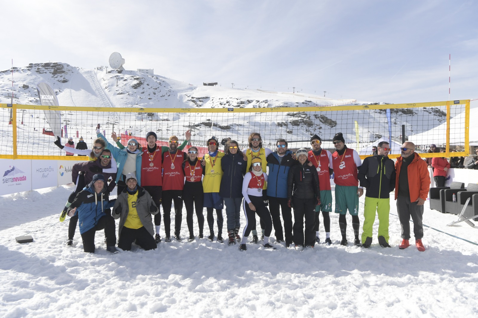 Snow Volleyball premiere in Spain with successful mixed event in Sierra ...