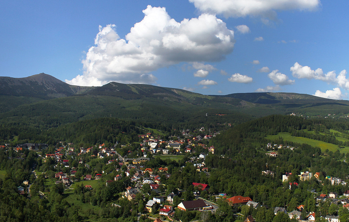 Scenic view of Karpacz mountains in winter