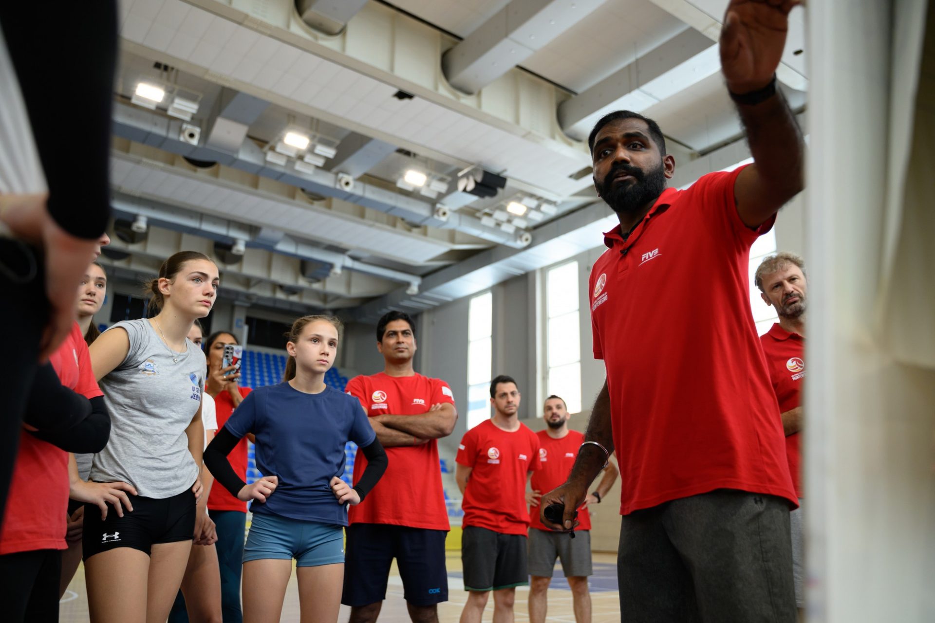 Тренеры из разных стран на курсах FIVB